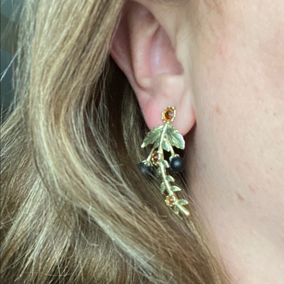 Jewelmint Grape Vine Earrings - Picture 3 of 4